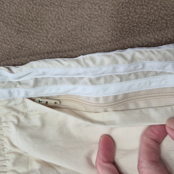 Adidas Originals Men's Sprinter Shorts - Wonder White -Extra Large - NWT Size XL - Picture 5 of 8